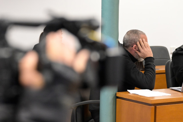 Archivo - El acusado del asesinato de O Birloque en la Audiencia Provincial de A Coruña durante el comienzo del juicio por el asesinato a una panadera en el barrio coruñes del Birloque, a 14 de octubre de 2024, en A Coruña