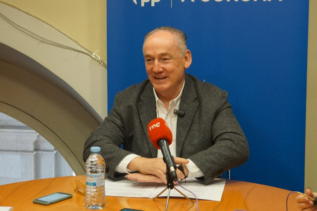 Rueda de prensa del portavoz municipal del PP en el Ayuntamiento de A Coruña, Miguel Lorenzo