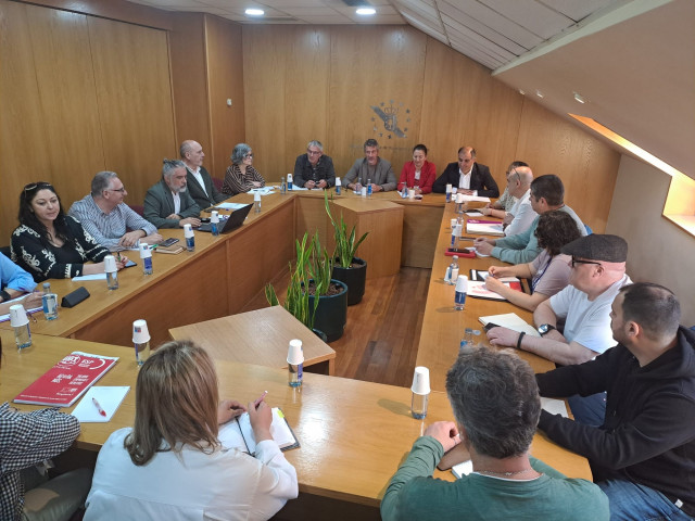 La Fegamp y los sindicatos abordan la mejora de los servicios sociales