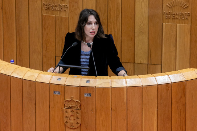 La conselleira de Economía, María Jesús Lorenzana, en el pleno