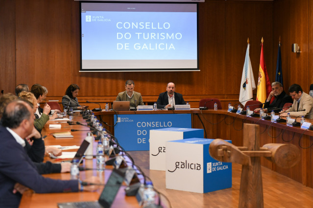 Consello de Turismo de Galicia presidido por el director de Turismo de Galicia, Xosé Merelles.