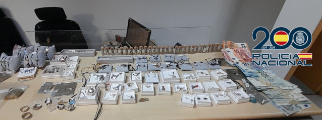 Joyas robadas en un establecimiento de Santiago.