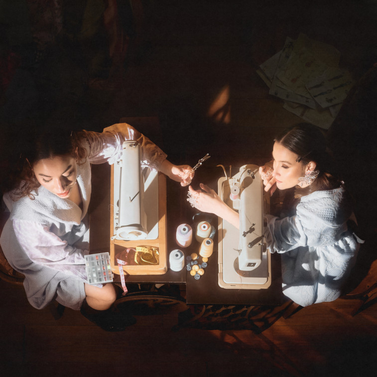 (VÍDEOS) Fillas de Cassandra despierta de su letargo y regresa con un nuevo disco 'Hibernarse'