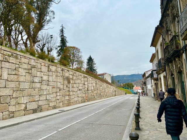 Archivo - Rúa do Pombal, en Santiago, en imagen de archivo.
