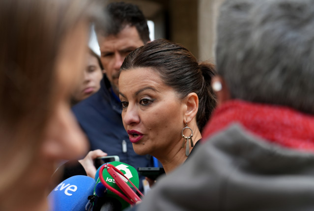 La ministra de Juventud e Infancia, Sira Rego, ofrece declaraciones a los medios tras una reunión con la delegada del Gobierno Pilar Bernabé en el Patio de la Delegación del Gobierno en la Comunitat Valenciana, a 11 de abril de 2025, en Valencia, Comunita