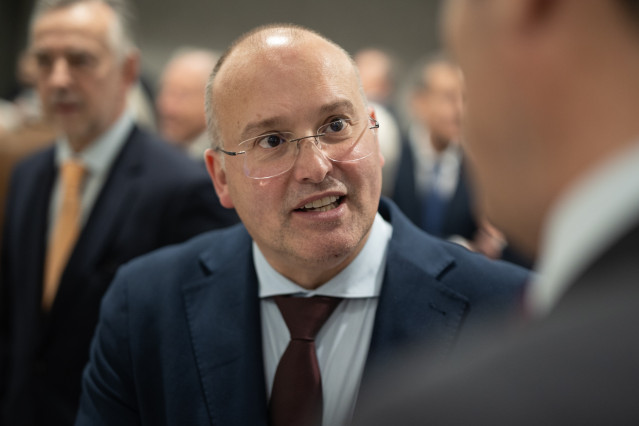 El portavoz del Partido Popular en el Congreso, Miguel Tellado, durante un almuerzo-coloquio, en la sede del Club Siglo XXI, a 20 de marzo de 2025, en Madrid (España). El encuentro ha sido organizado por Club Siglo XXI.