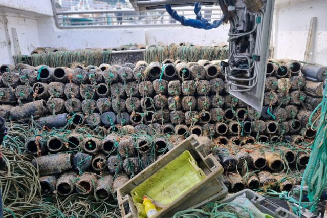 Cacharros de pulpo decomisados