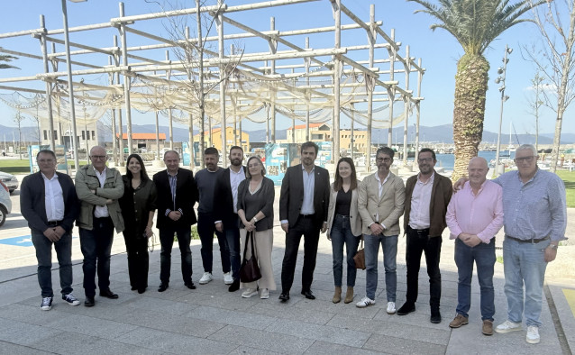 El presidente del PP en la provincia de A Coruña, Diego Calvo, en la comarca de O Barbanza.