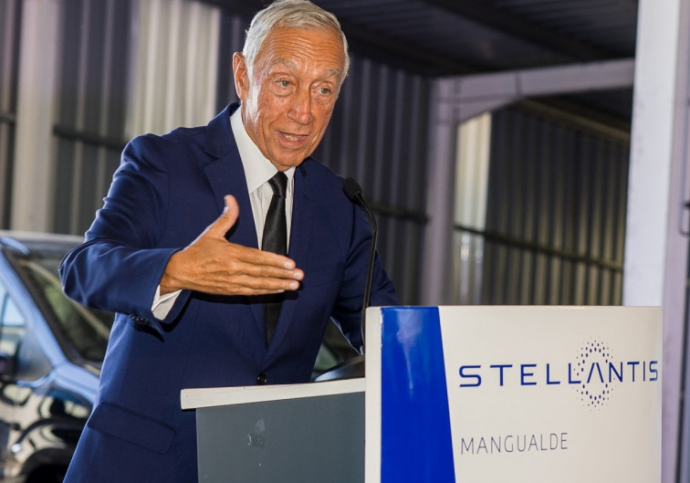 Stellantis podría dejar el puerto de Vigo y buscar otro para exportar las furgonetas que hace en Portugal