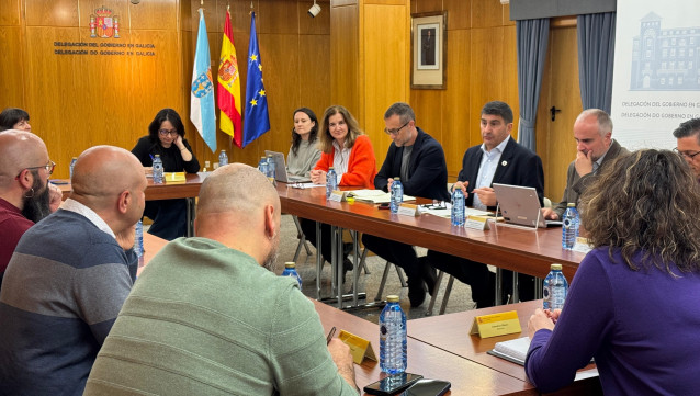 El delegado del Gobierno en Galicia, Pedro Blanco, se reúne con entidades sociales