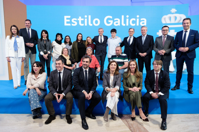 El presidente de la Xunta, Alfonso Rueda, participa en el acto ‘Estilo Galicia’ con el resto de miembros de su gobierno.