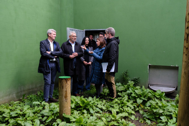El presidente de la Xunta de Galicia, Alfonso Rueda, visita el Centro de Recuperación de Fauna Silvestre do Veral.