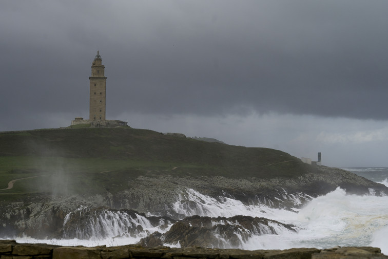 Alerta naranja por temporal costero en el litoral de A Coruña y Pontevedra
