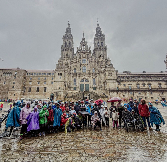 La Xunta destaca el proyecto Enki por fomentar la inclusión y el deporte adaptado en el Camino de Santiago.