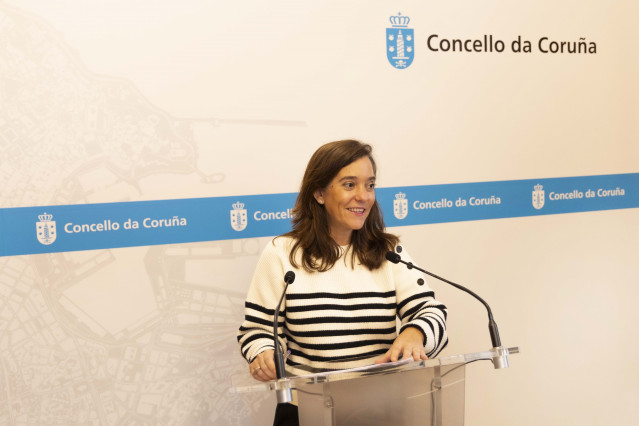 Archivo - La alcaldesa de A Coruña, Inés Rey, ofrece una rueda de prensa sobre asuntos locales
