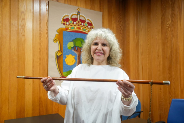 Diana Piñeiro, hasta ahora portavoz del grupo municipal del PP en el Ayuntamiento de Cambre (A Coruña), es desde este lunes nueva alcaldesa del municipio tras la sesión plenaria celebrada en esta jornada