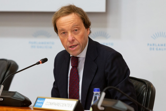 El secretario xeral Técnico e do Tesouro de la Consellería de Facenda, David Cabañó, en el Parlamento