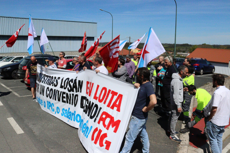 Impagos en Industrias Losán empujan a la plantilla de Curtis a convocar movilizaciones