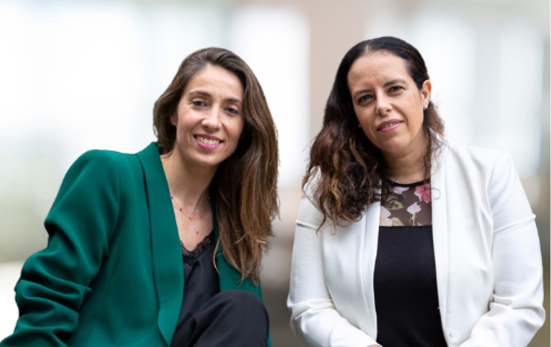 La abogada Estela Royo y su socia Carolina Garcu00eda