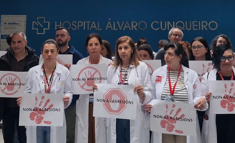 Otra agresión a una trabajadora sanitaria provoca más protestas en el Hospital Álvaro Cunqueiro de Vigo