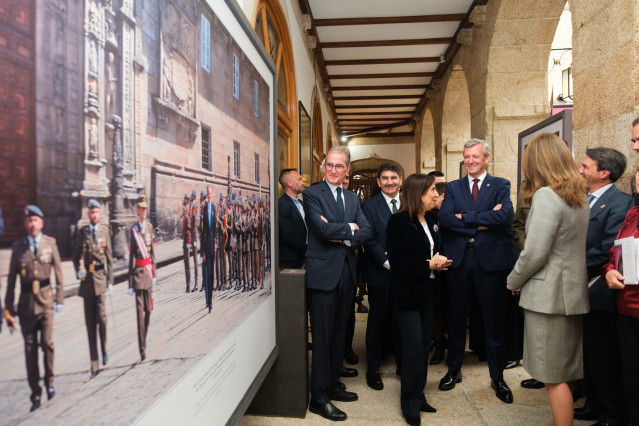 Robles  y Rueda en al exposición.