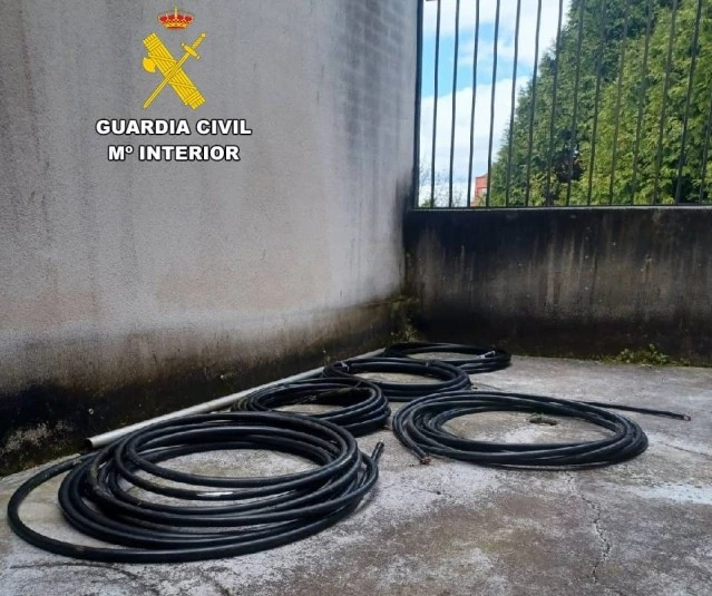 Detenido un hombre por robar 200 metros de cobre en Oroso