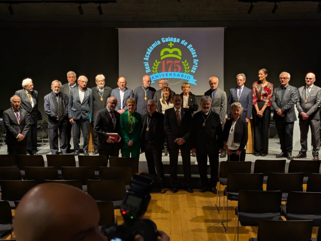 Ingreso en la Ragba del historiador Carlos López.