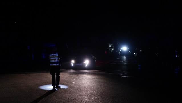 Calles sin electricidad durante el apagón en Coruña, a 28 de abril de 2025, en A Coruña, Galicia.