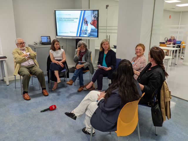 Afundación celebra en Santiago un debate intergeneracional con la vivienda y las nuevas tecnologías como temas centrales