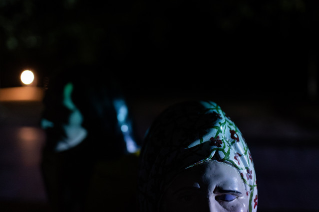 La Plaza del Obradoiro durante el apagón en Santiago de Compostela, a 28 de abril de 2025, en Santiago de Compostela, Galicia (España). Un apagón eléctrico ha asolado España, Portugal y parte de Francia a las 12.30h. de la mañana. Sin saber aún las causas