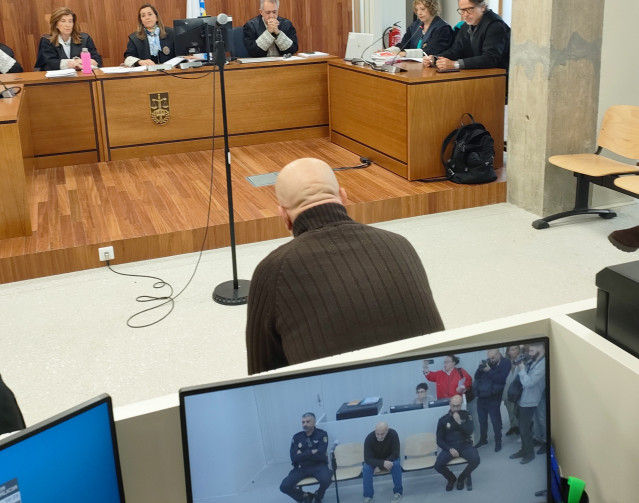 Miguel Ángel F.D., condenado a 16 años y 2 meses de prisión por robar un coche en Vigo con una madre y sus dos hijos dentro.