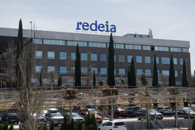 Archivo - Fachada de la sede de Red Eléctrica Corporación, a 29 de marzo de 2023, en Madrid (España). Red Eléctrica Corporación, S.A., cuyo nombre comercial es Redeia, es un grupo empresarial multinacional de origen español que actúa en el mercado eléctri