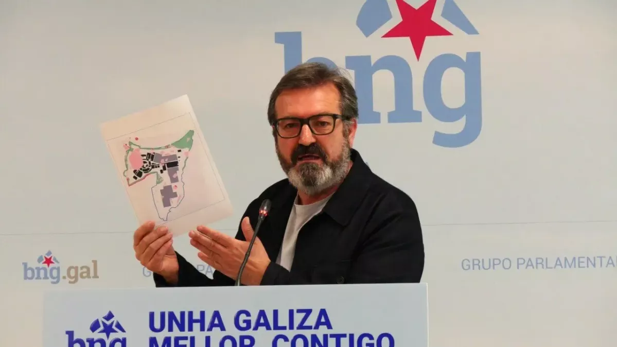 Luis Baru00e1 hoy en rueda de prensa en el Parlamento