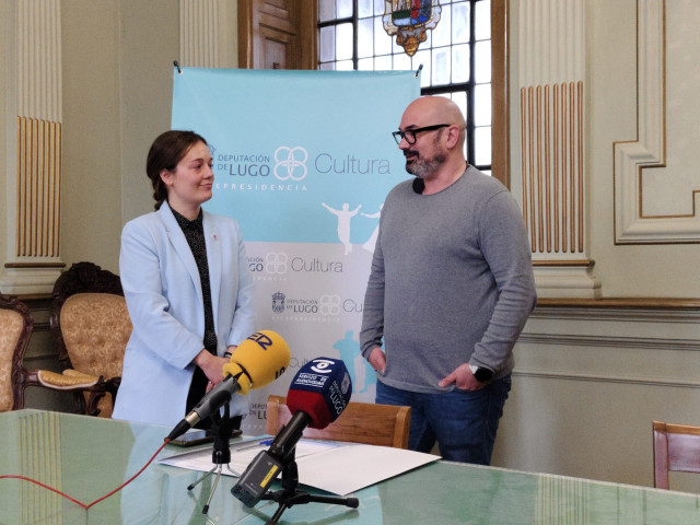 El vicepresidente de la Diputación de Lugo, Efrén Castro, y la diputada de Cultura, Iria Castro, en rueda de prensa