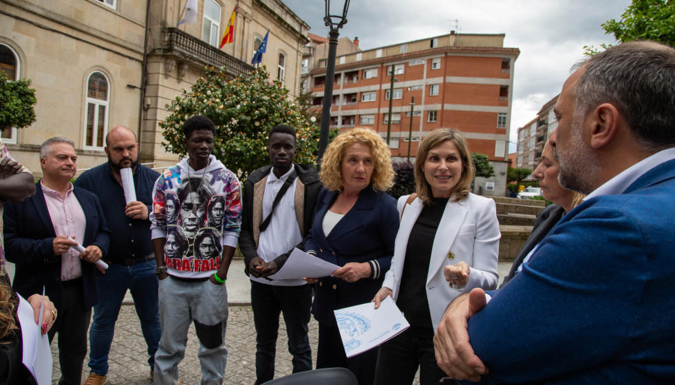 Diputados del PPdeG durante una visita a Ponteareas.