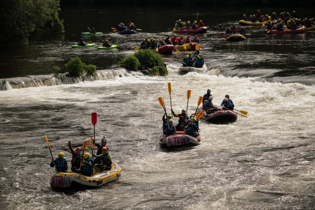 Descenso del Ulla en rechazo a Altri y la Mina de Touro, en Padrón (A Coruña).