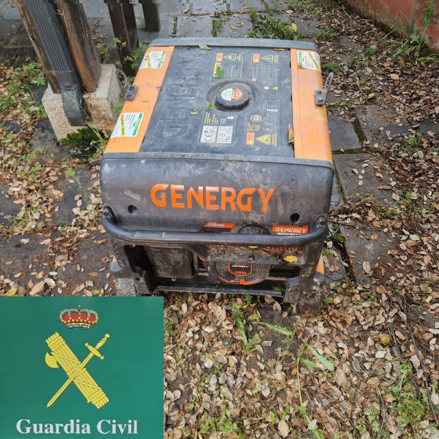 Detenido un vecino de O Barco de Valderorras (Ourense) como presunto autor de 30 robos en garajes comunitarios de esta localidad.