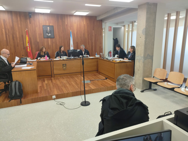 Archivo - Absuelo un entrenador de fútbol femenino acusado de supuestos abusos sexuales a una jugadora menor de edad.