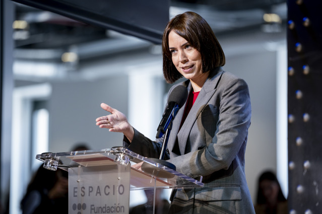 La ministra de Ciencia, Innovación y Universidades, Diana Morant, presentan la Estrategia de Tecnologías Cuánticas de España en el Foro Global de Tecnología de la OCDE, en el Espacio Fundación Telefónica, a 24 de abril de 2025, en Madrid (España).
