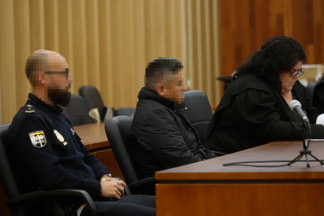 El acusado en la sección quinta de la Audiencia Provincial de Pontevedra, a 12 de mayo de 2025, en Vigo, Pontevedra, Galicia (España).