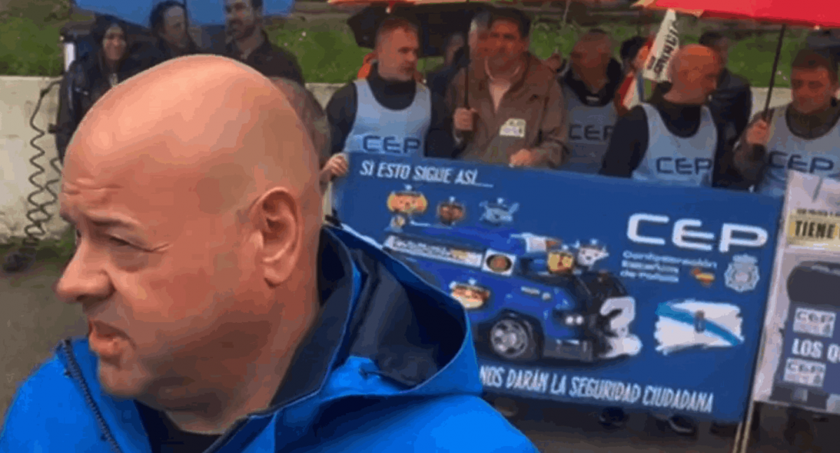 El portavoz de la Asociaciu00f3n Espau00f1ola de Guardias Civiles haciendo declaraciones en Lugo en una imagen de Hermes TV