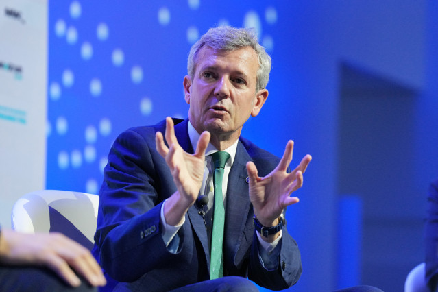 El presidente de la Xunta de Galicia, Alfonso Rueda, durante el Foro del Noroeste, a 13 de mayo de 2025, en Santiago de Compostela, A Coruña, Galicia (España). Tres presidentes autonómicos del PP han coincidido en el Foro del Noroeste organizado por Prens