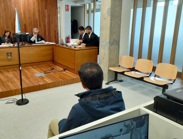Un exmiembro del Opus Dei reconoce en Vigo un delito de agresión sexual continuada a un menor y acepta 5 años de prisión.