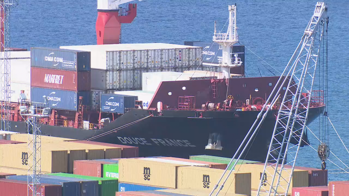 El Douce France amarrado en el puerto de Vigo en una imagen de la CRTVG