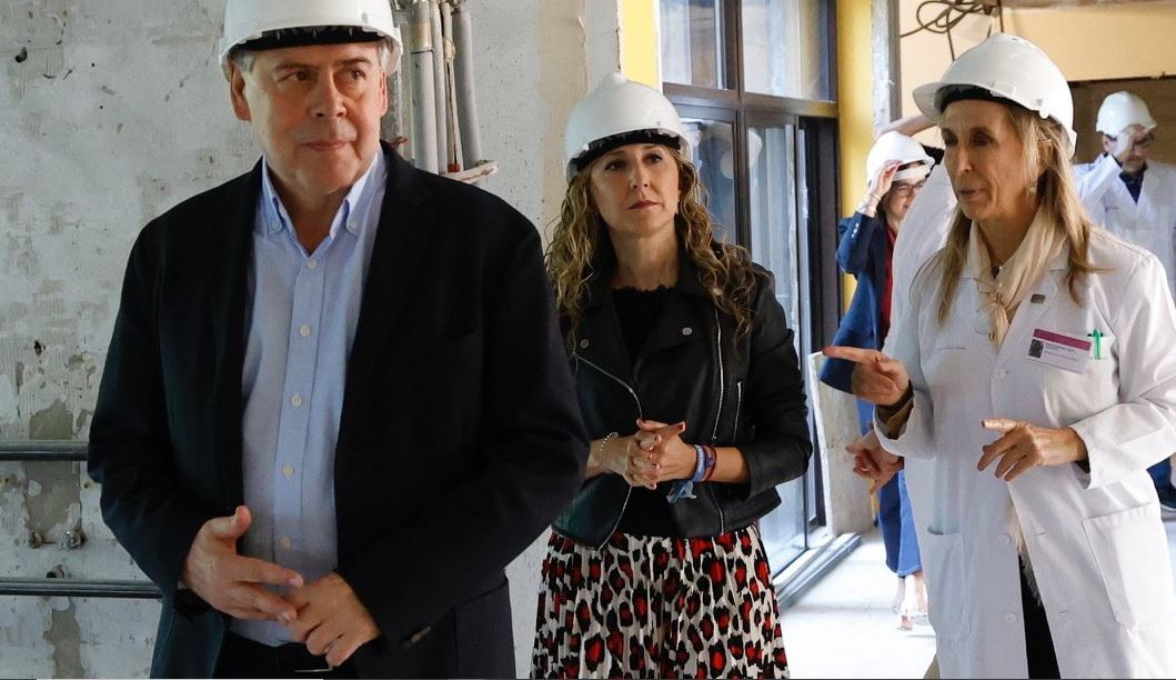 La consejera de Sanidad ha anunciado hoy que el hospital de du00eda de salud mental infantojuvenil del Complejo Hospitalario Universitario de Ferrol comenzaru00e1 a funcionar este otou00f1o