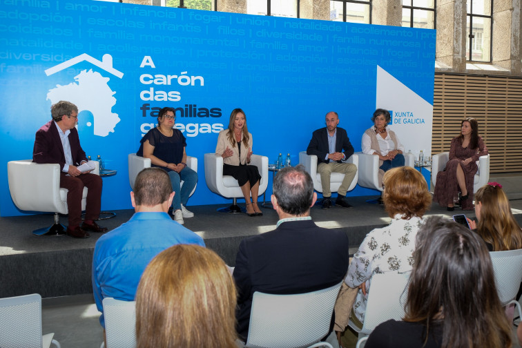 El primer registro de familias monoparentales de Galicia se presenta este lunes