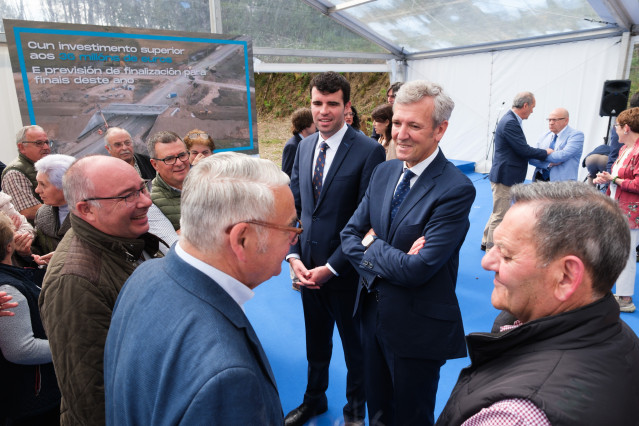 Rueda participa en el acto por la licitación de la prolongación de la autovía AG-59 entre Santiago de Compostela e A Estrada.
