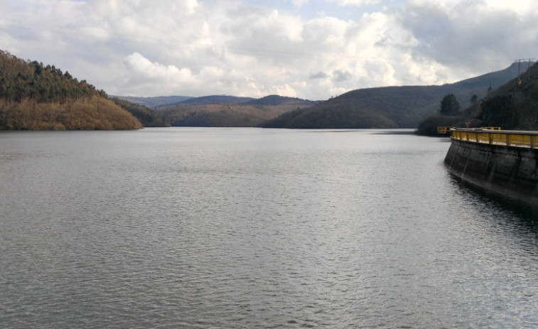 Los buzos hallan en el embalse del Eume el cuerpo del hombre desaparecido