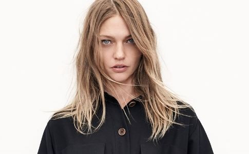 ​Zara lanza unha colección de moda respectuosa co medio ambiente