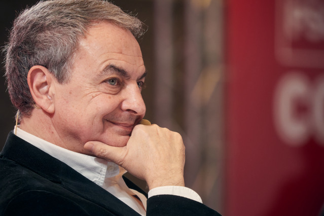 Archivo - El expresidente del Gobierno, José Luis Rodríguez Zapatero, durante un coloquio bajo el título, 'Futuro en clave feminista', en el 13º Congreso Regional del PSN, a 21 de marzo de 2025, en Pamplona, Navarra (España). Durante el congreso, que dura